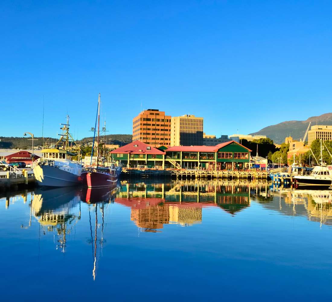 Hop-on hop-off sightseeing bus tours in Hobart, Australia – Open-top buses, top attractions, and free cancellation in 2025