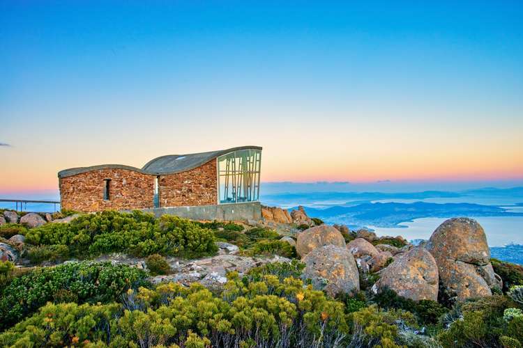 Top sightseeing bus tours in Hobart, Australia – Popular points of interest, hidden gems, and panoramic views of Hobart in 2025